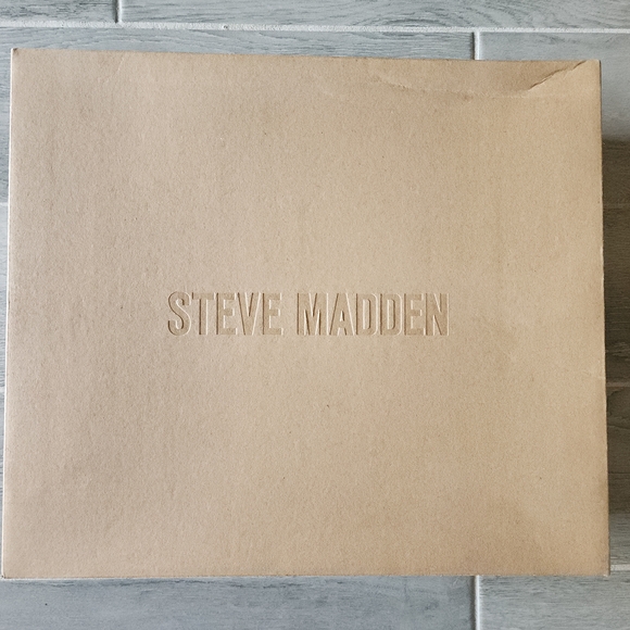 Steve Madden Black Fink Studded Heeled Boots - Picture 2 of 6